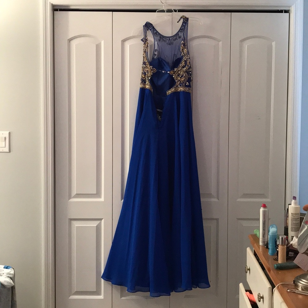 Prom dress - Picture 5 of 6